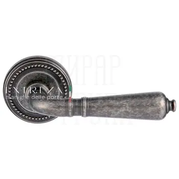 Дверная ручка Extreza 'Petra' (Петра) 304 на круглой розетке R03 античное серебро