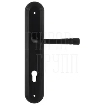 Дверная ручка Extreza "GUSTO" 334 на планке под цилиндр PL05