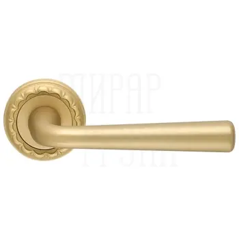 Дверная ручка Extreza 'Sandro' (Сандро) 332 на круглой розетке R02 матовое золото