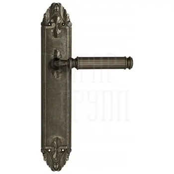 Дверная ручка Venezia 'MOSCA' на планке PL90 античное серебро