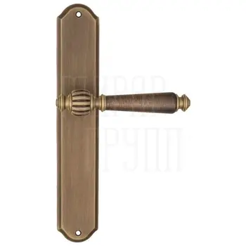 Дверная ручка Fratelli Cattini 'MARANI' на планке PL02 матовая бронза