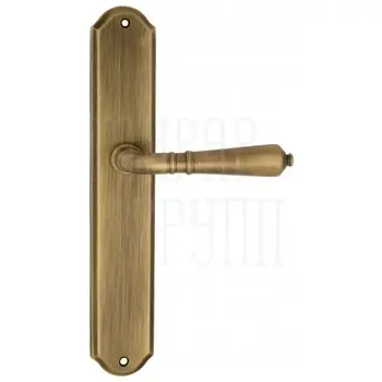 Дверная ручка Venezia 'VIGNOLE' на планке PL02 матовая бронза