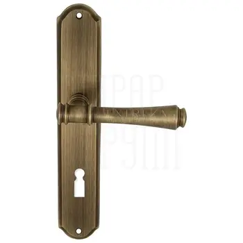 Дверная ручка Extreza 'PIERO' (Пиеро) 326 на планке PL01 матовая бронза (cab) (KEY)