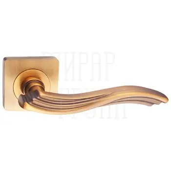 Дверные ручки Renz (Ренц) 'Джулия' INDH 58-02 на квадратной розетке кофе