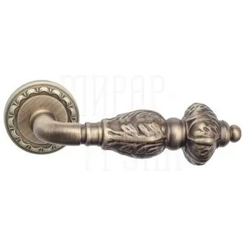 Дверная ручка на розетке Venezia 'LUCRECIA' D2 матовая бронза